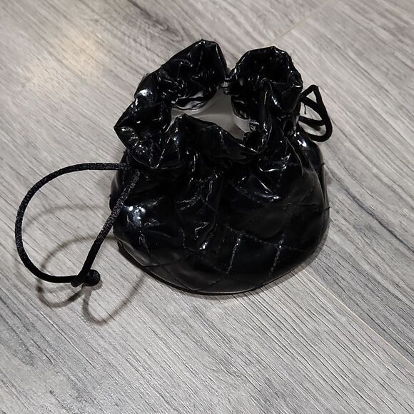 Guess Black Patent Leather Small Drawstring Travel Jewelry Pouch - Picture 2 of 4